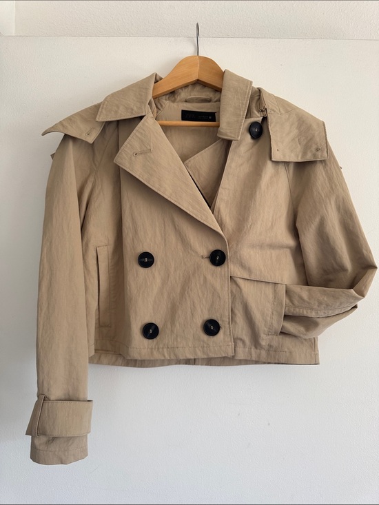 Zara Jackets & Blazers - Zara Beige Cropped Double-Breasted Trench Coat